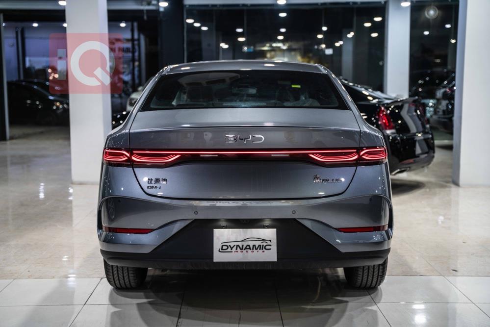 بی وای دی Qin Plus